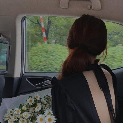 妓女。演员。皮条客
