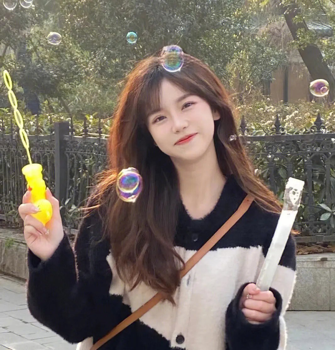 队长小翼